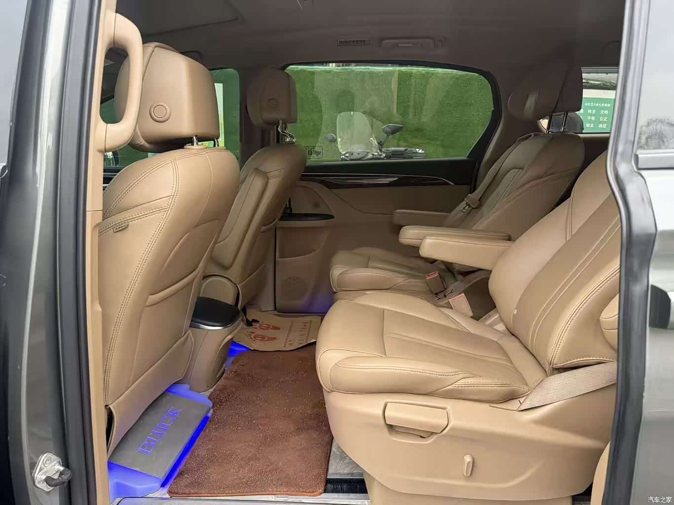 Buick GL8, 2018 6