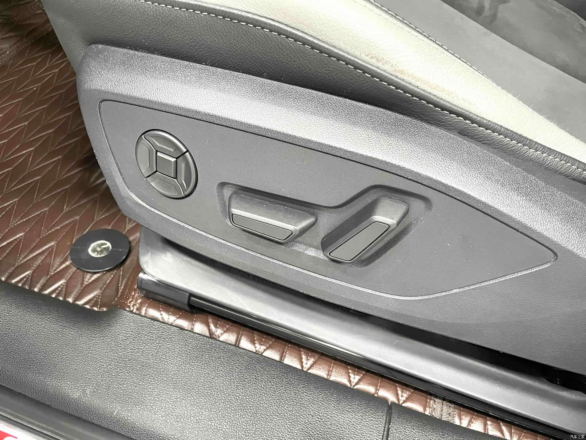Audi Q3, 2022 14