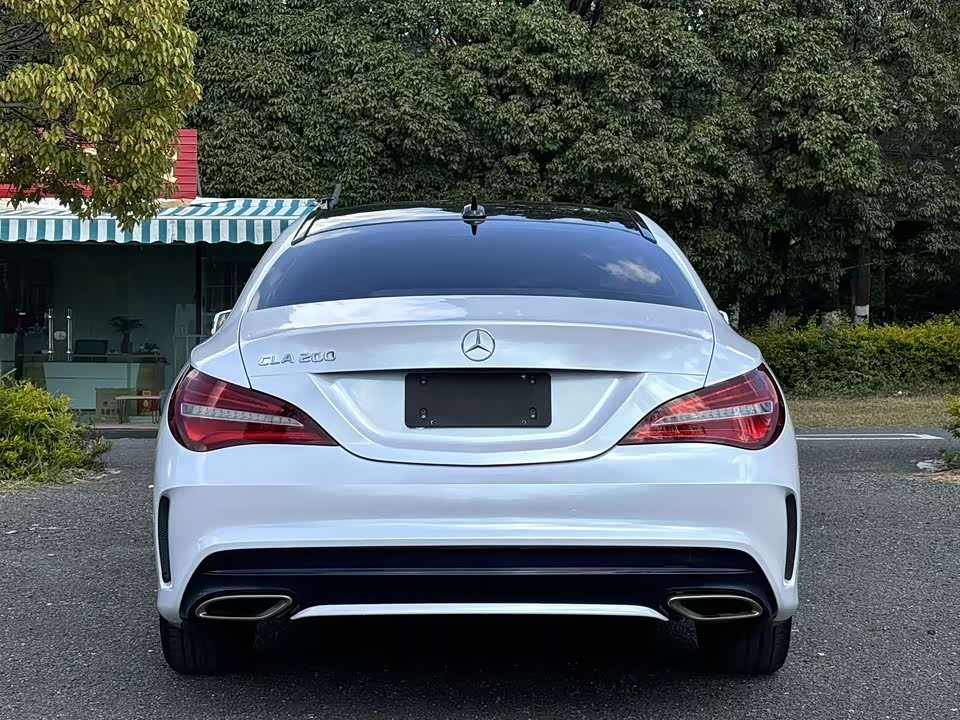 Mercedes-Benz CLA