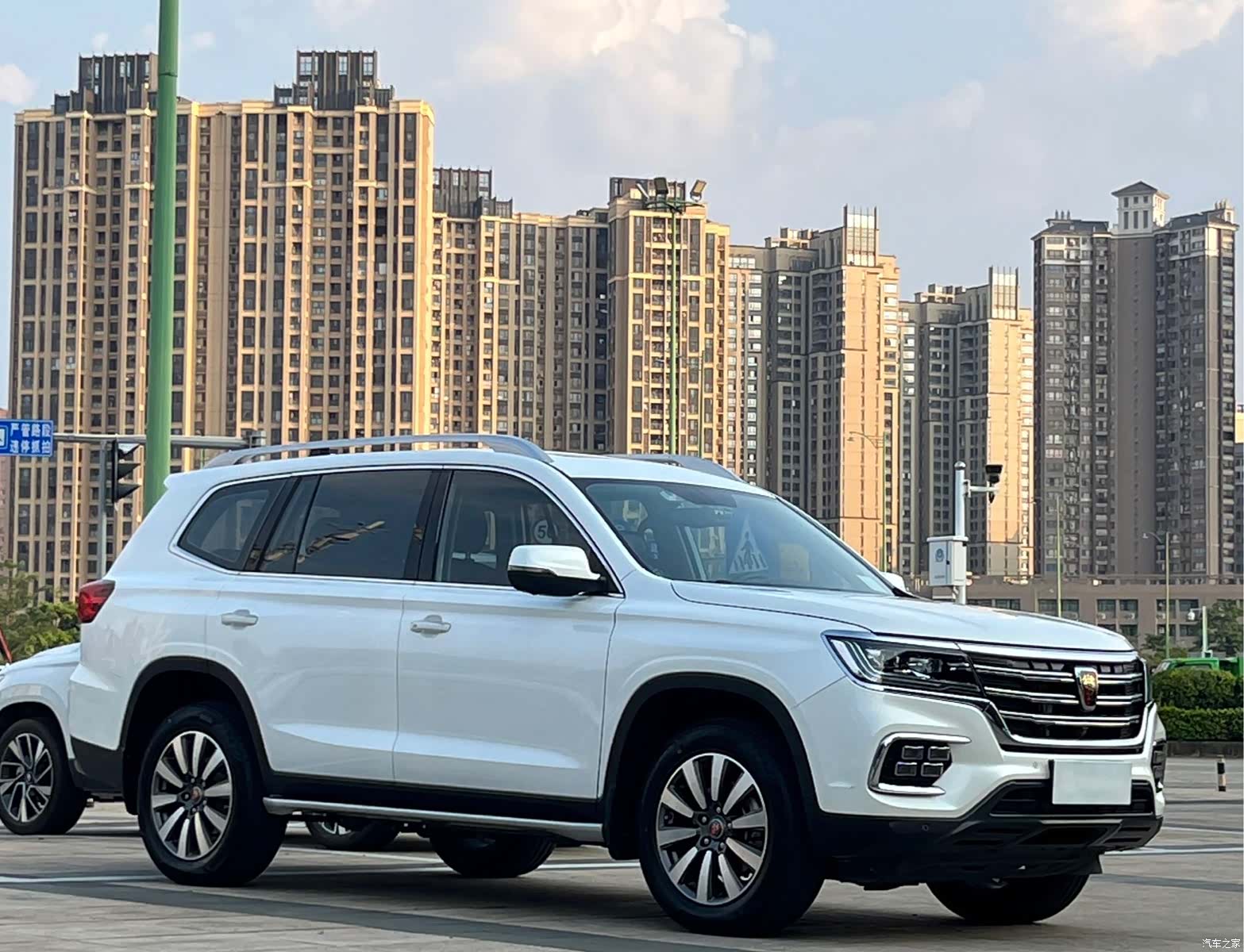 Roewe RX8, 2020 3
