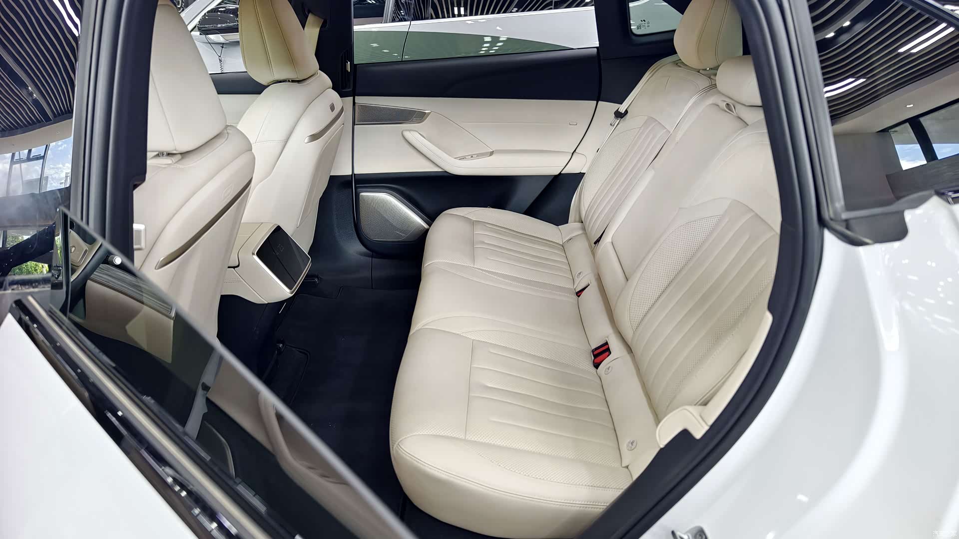 NIO L60, 2025 15