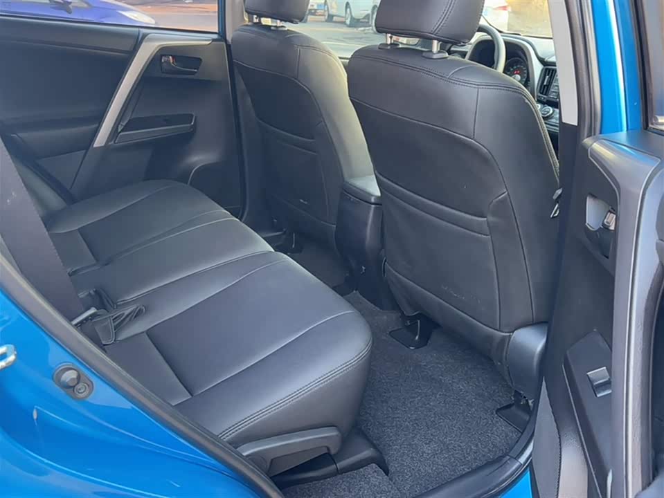 Toyota RAV4 Rongfang