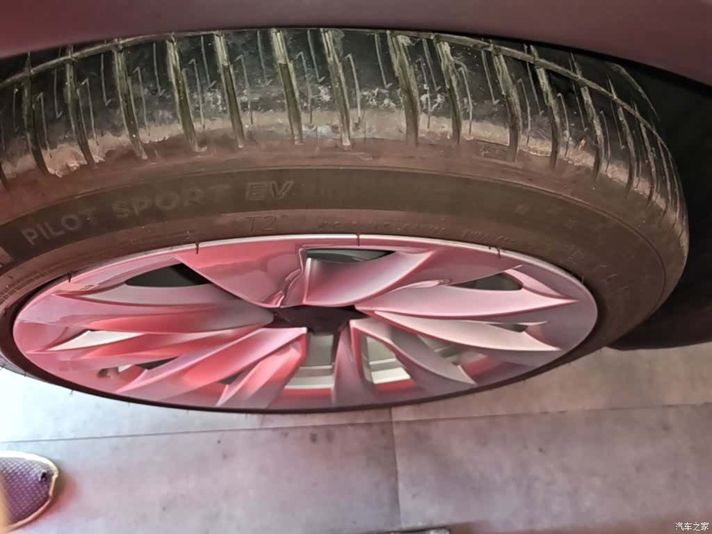 Tesla Model Y, 2025 23
