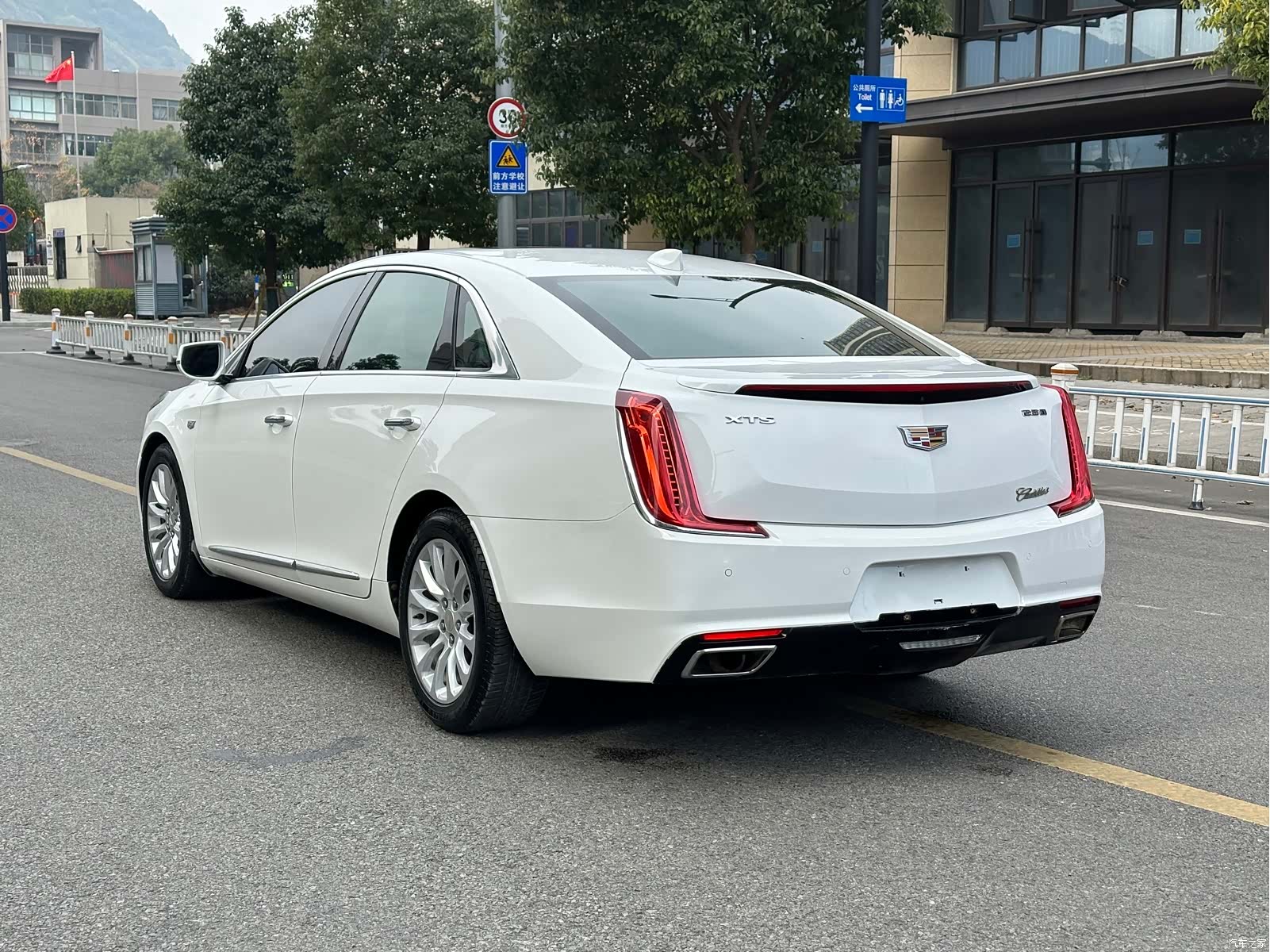 Cadillac XTS, 2019 все фото