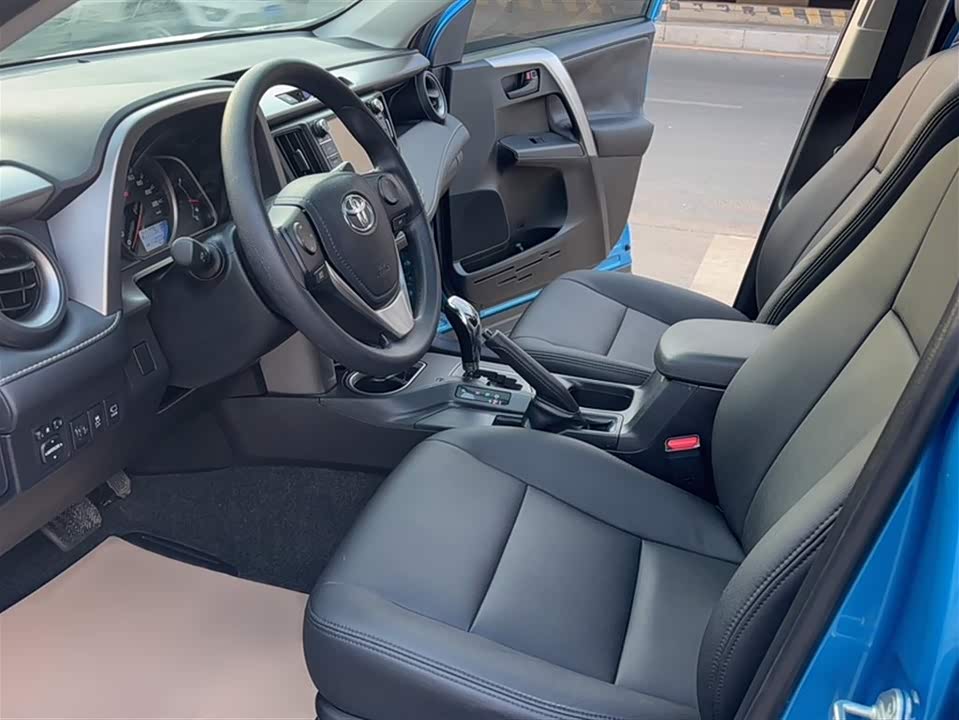 Toyota RAV4 Rongfang