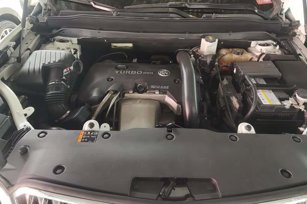 Buick Envision Plus, 2016 10