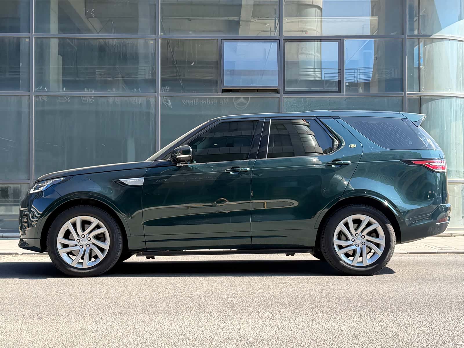 Land Rover Discovery, 2018 3