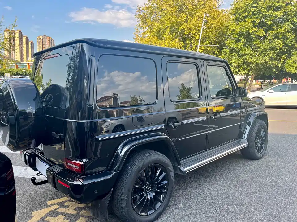 Mercedes-Benz G-class