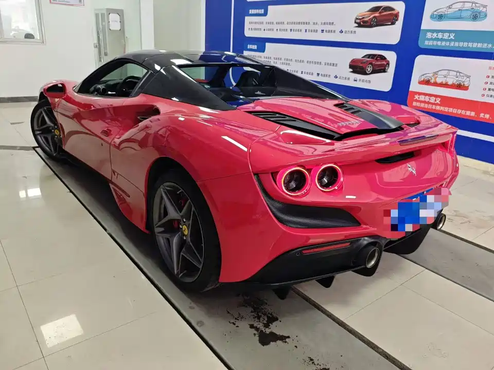 Ferrari F8