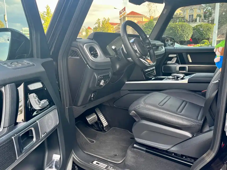 Mercedes-Benz G-class