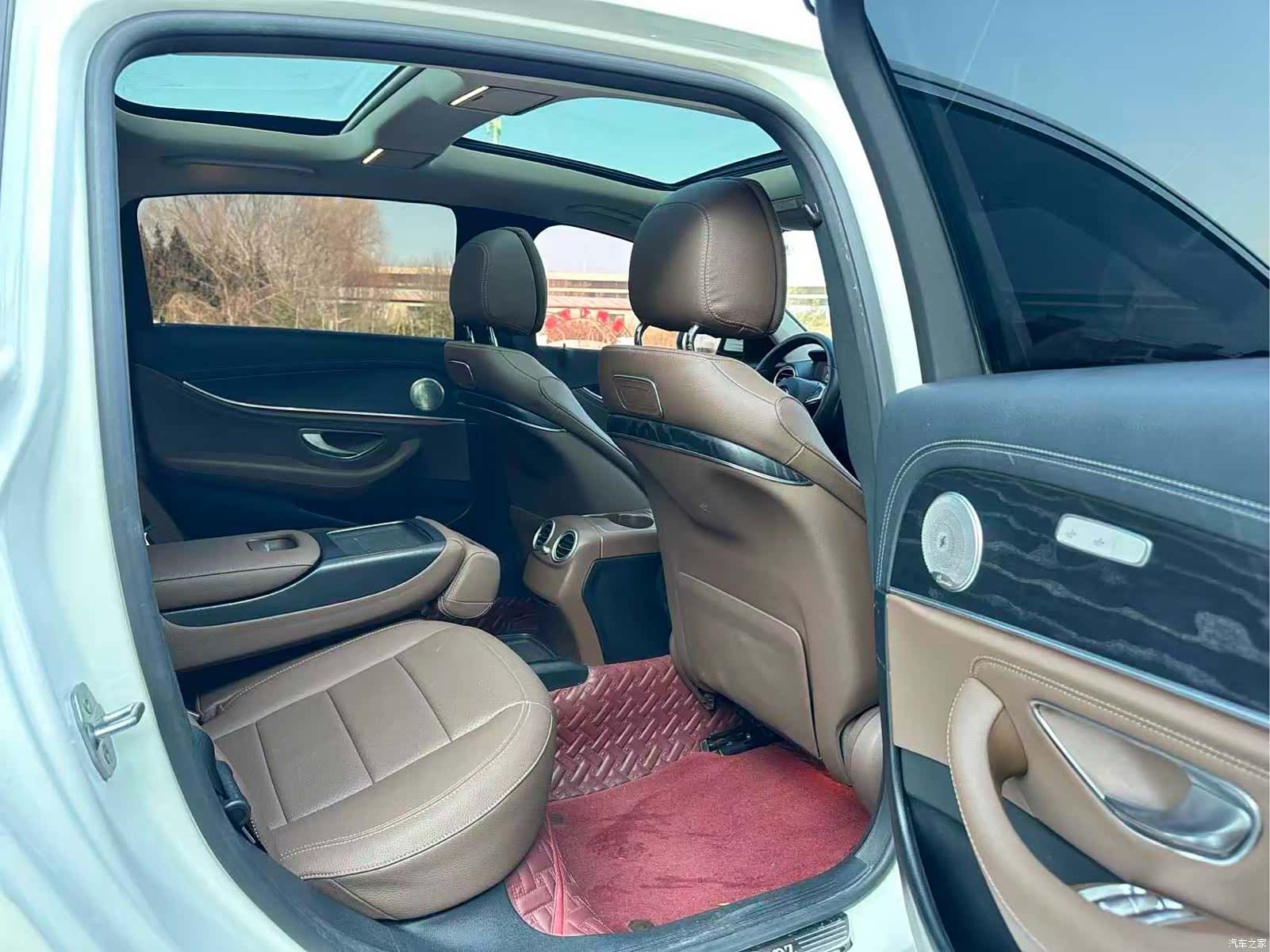 Mercedes-Benz E-Class, 2018 6