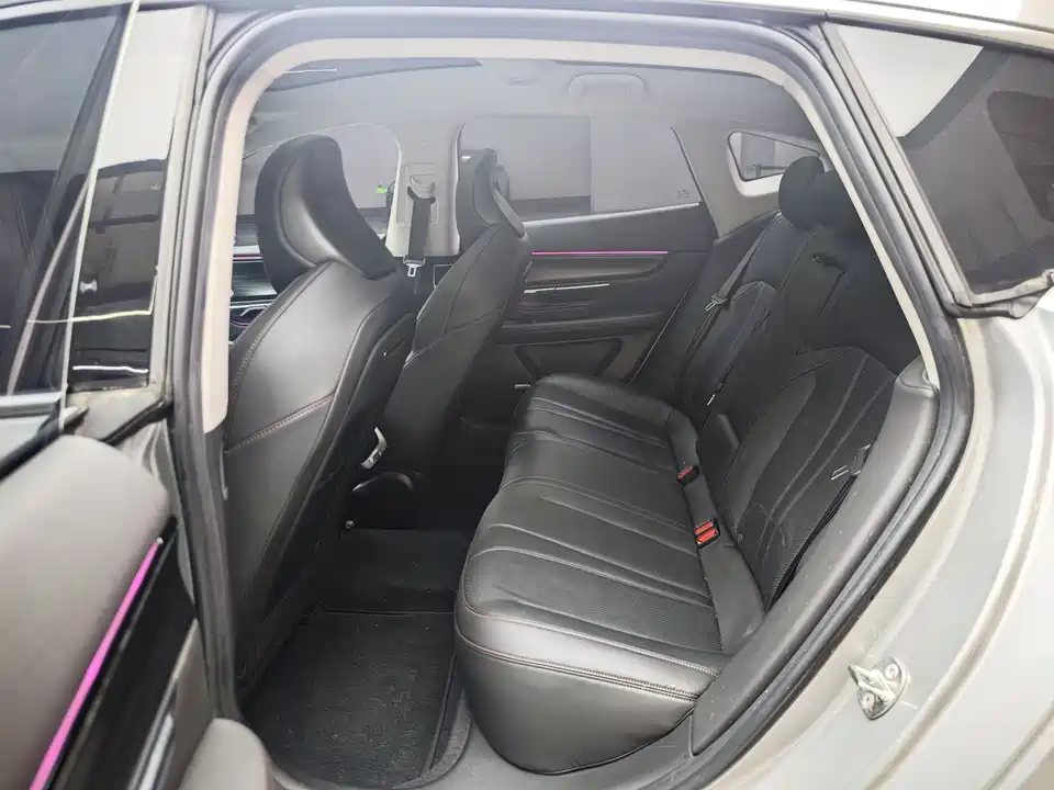 XPENG P7