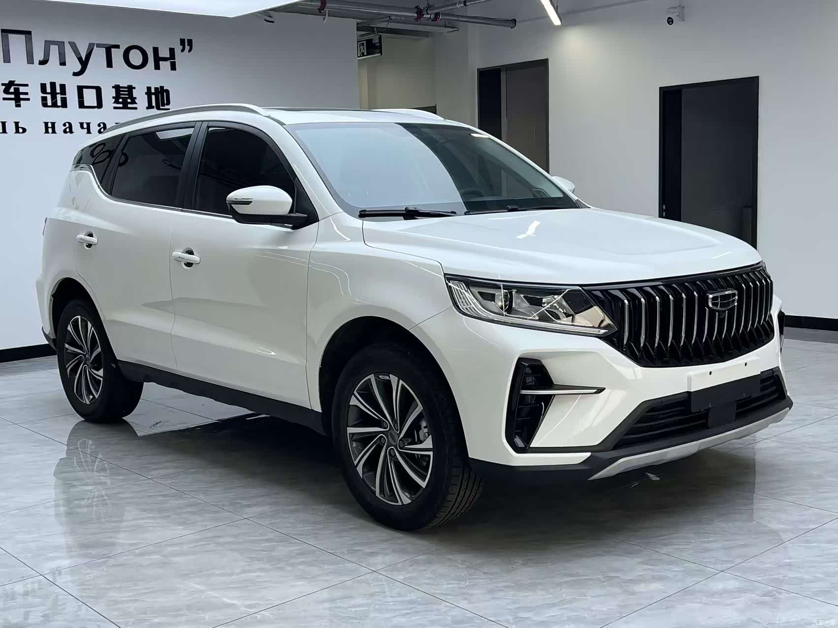 Geely X6, 2023 3