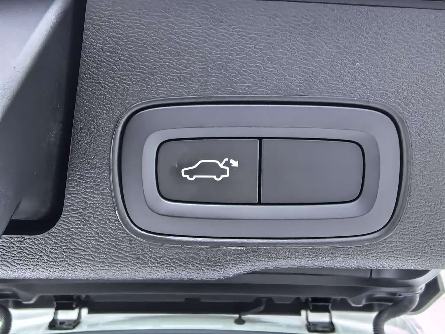 Volvo XC60, 2025 26