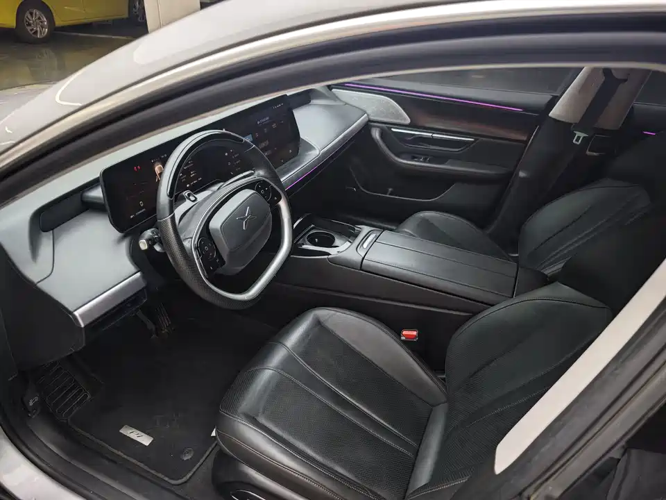XPENG P7