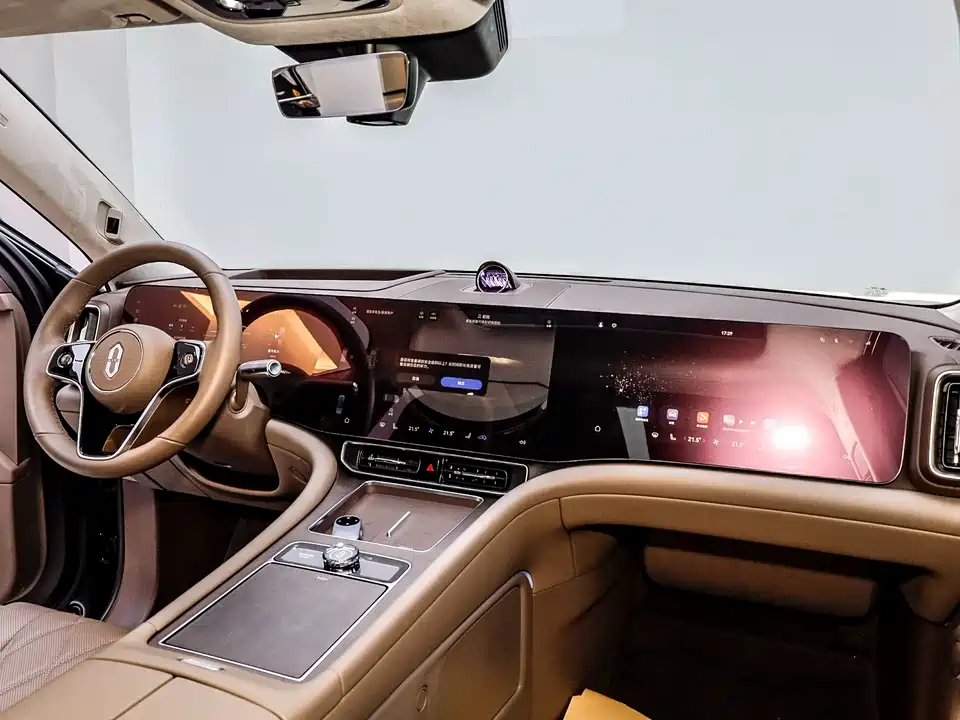 AITO Ask the world M9