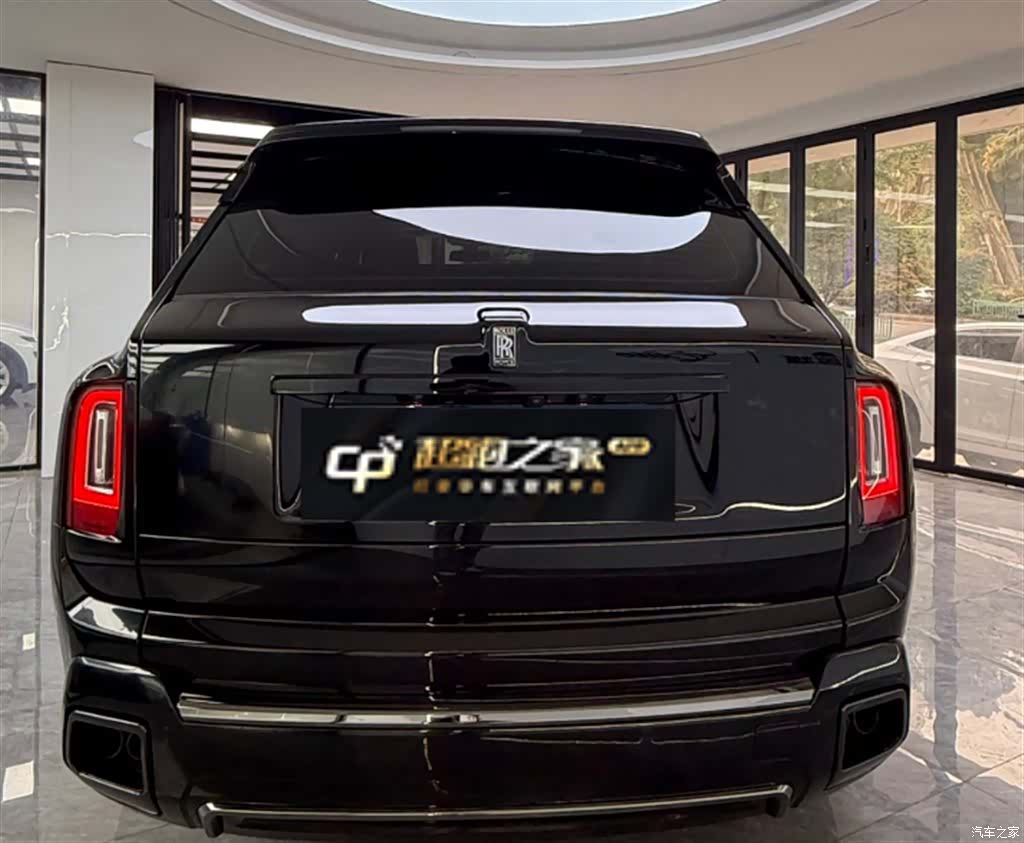 Rolls-Royce Cullinan, 2021 все фото