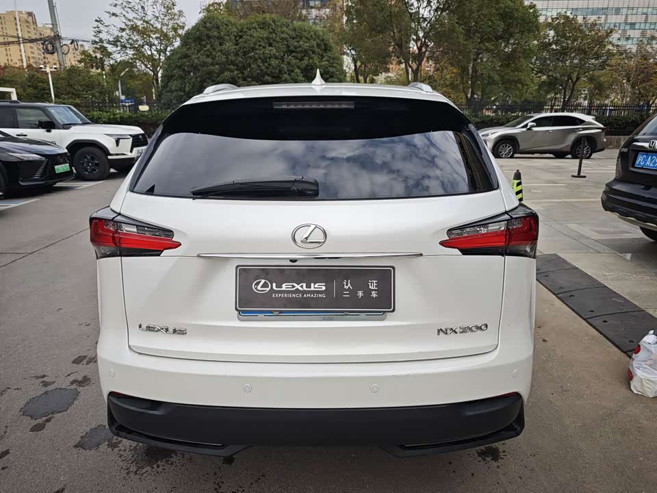 Lexus NX