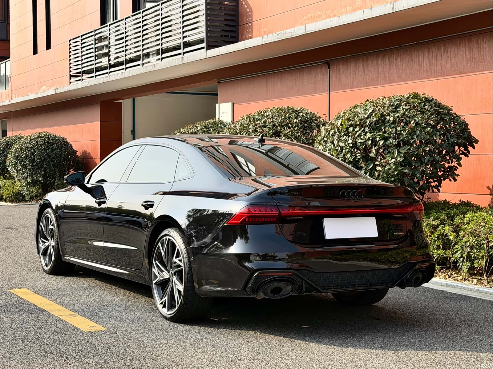 Audi A7L, 2024 14