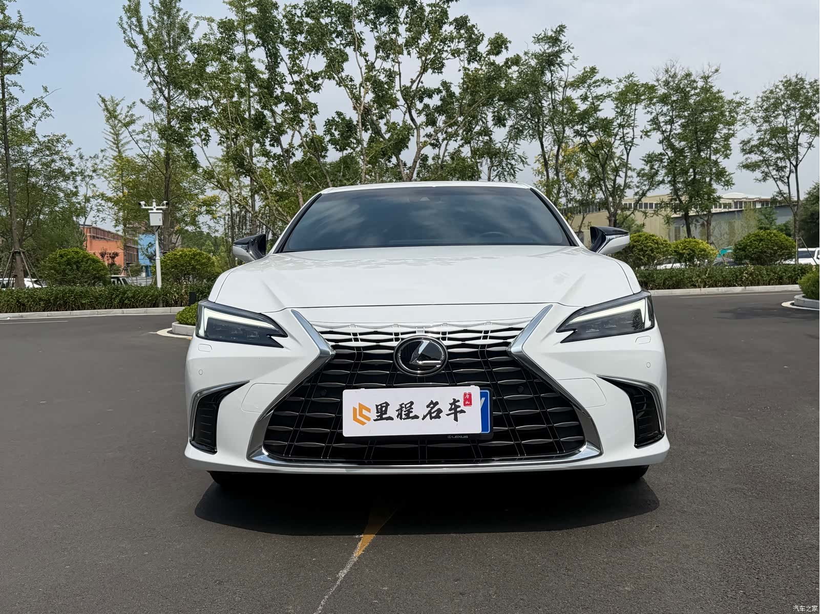 Lexus ES, 2026 2