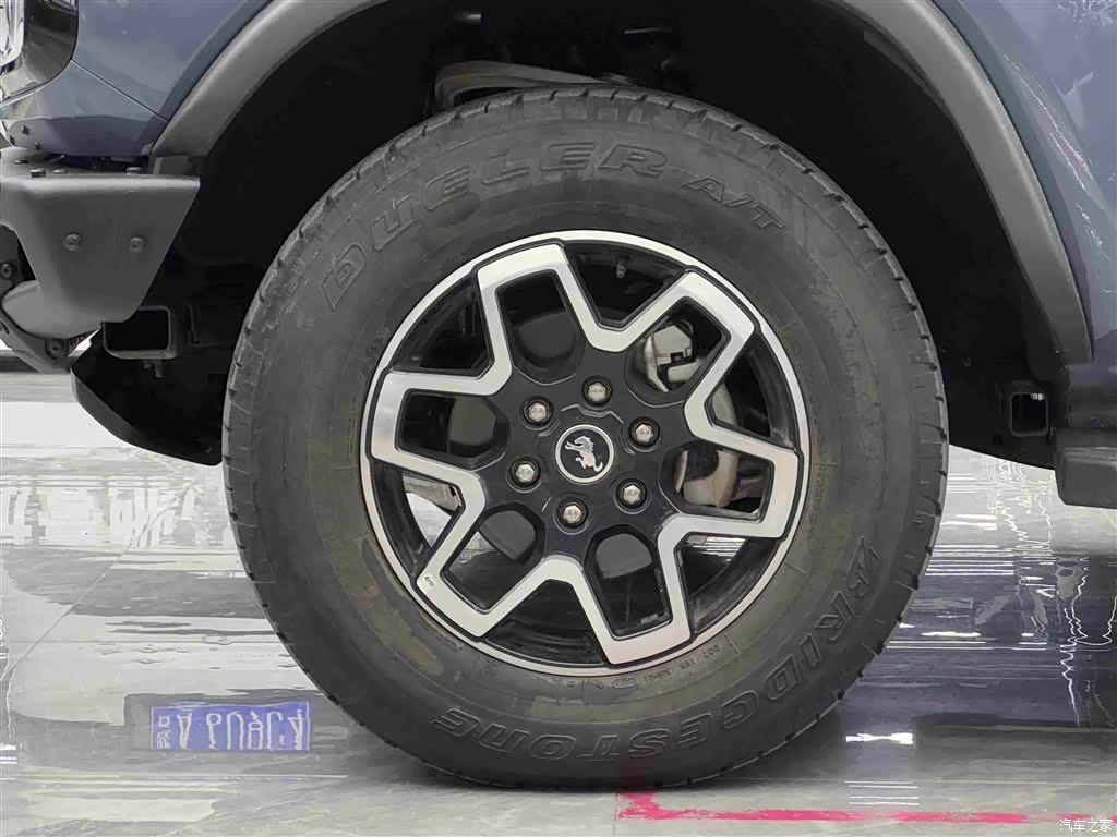 Ford Bronco, 2025 4