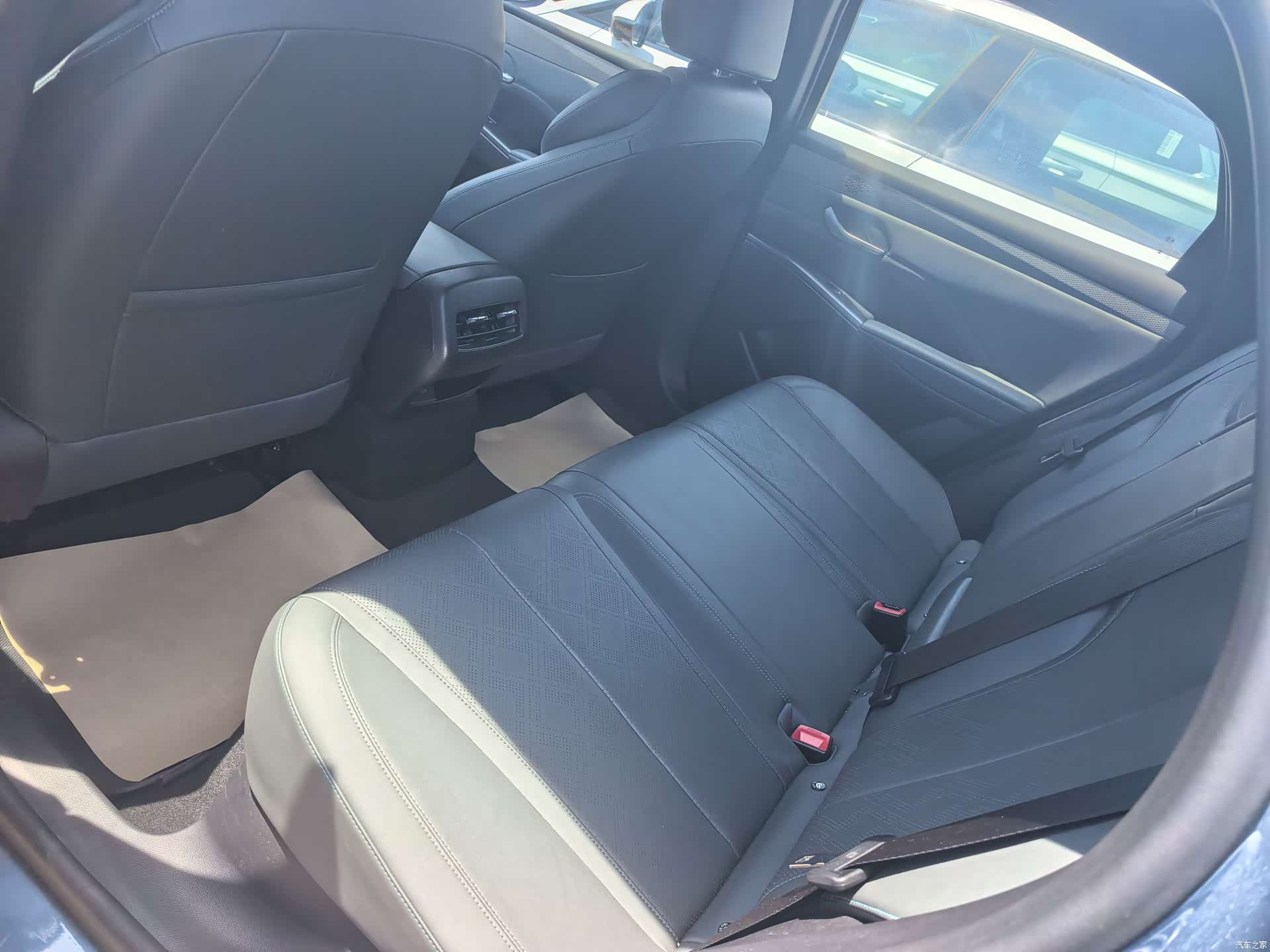 BYD Qin, 2025 12