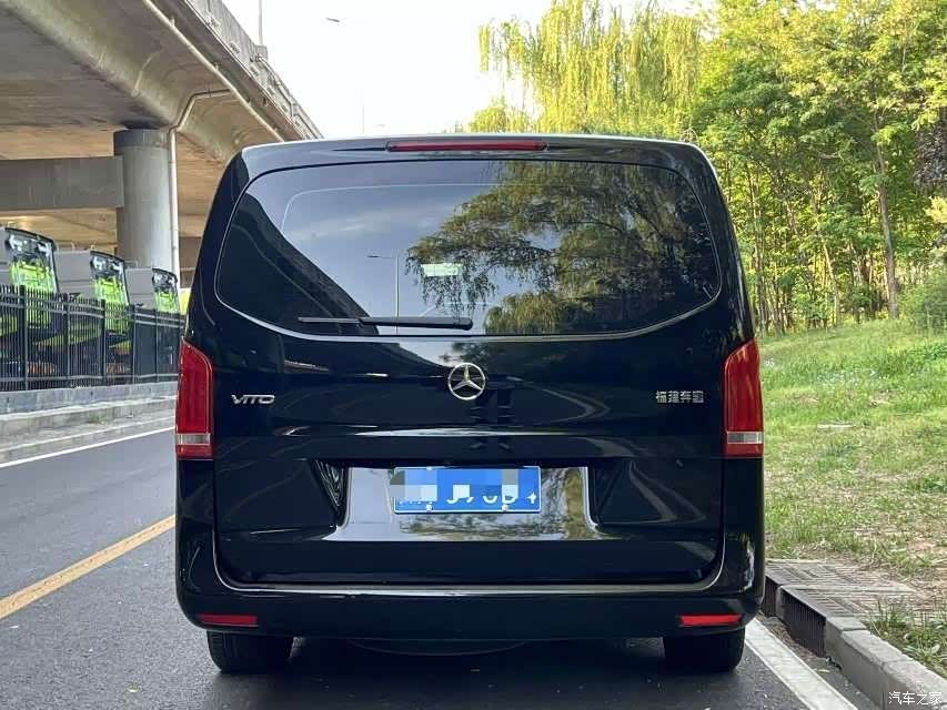 Mercedes-Benz VI, 2019 4