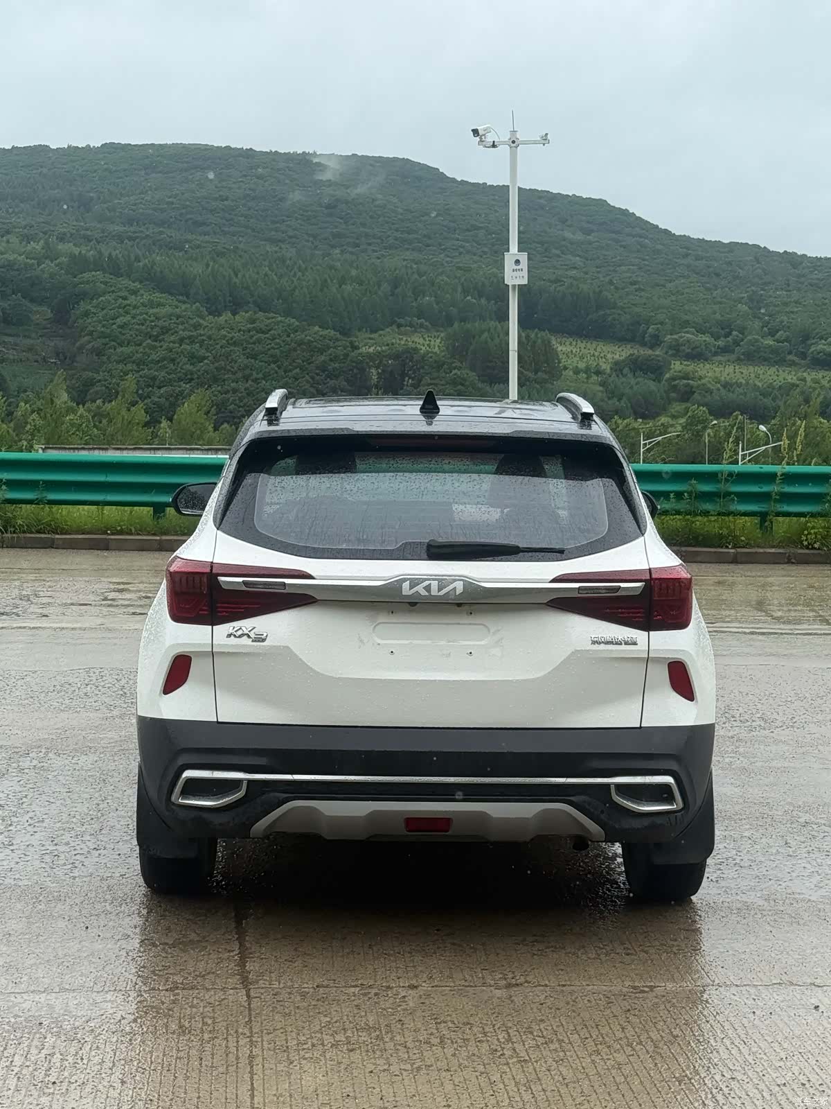 Kia KX3, 2022 4