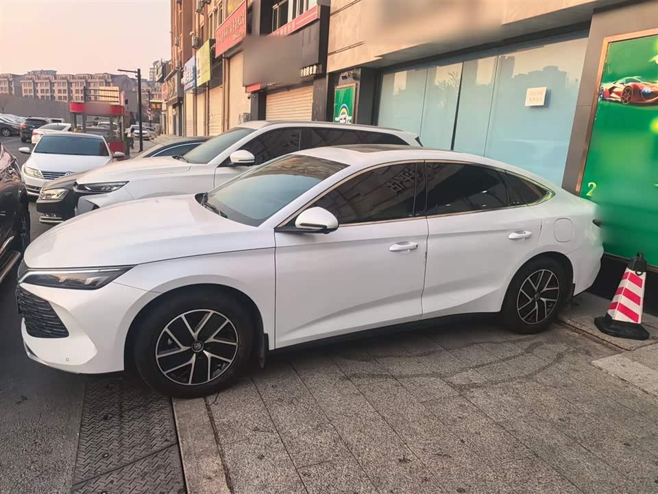 BYD Qin L