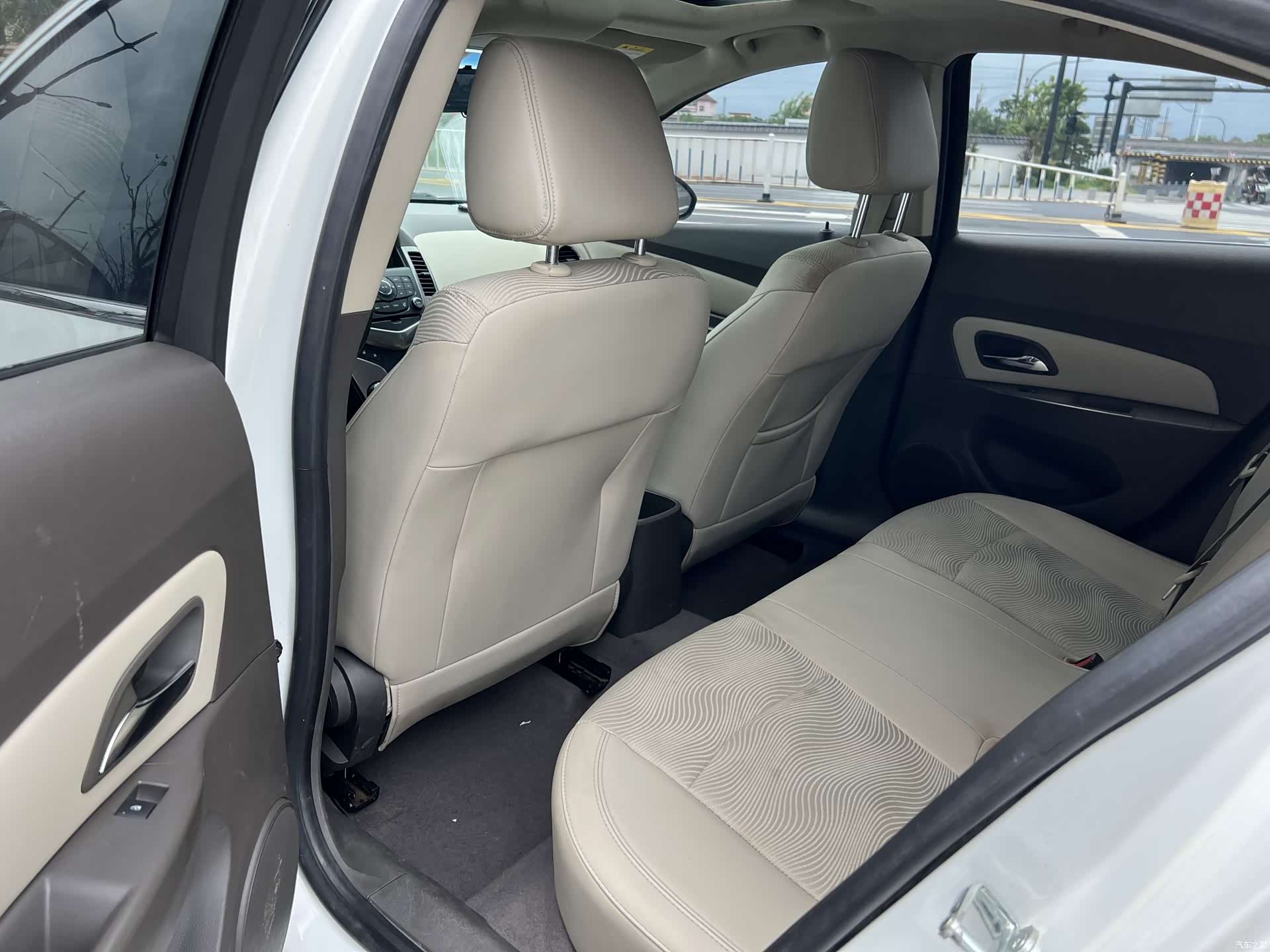Chevrolet SE, 2016 8