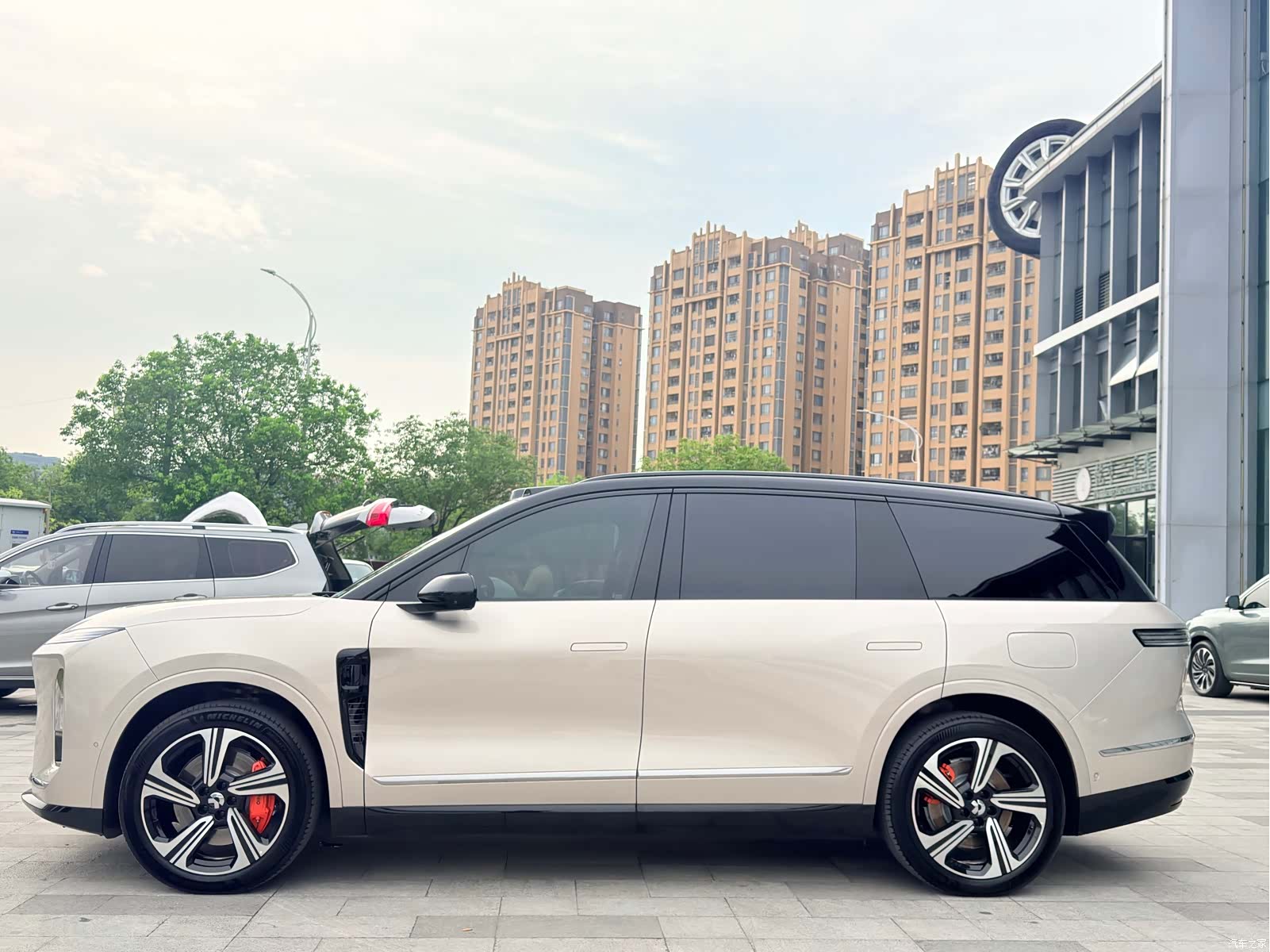 NIO ES8, 2025 3