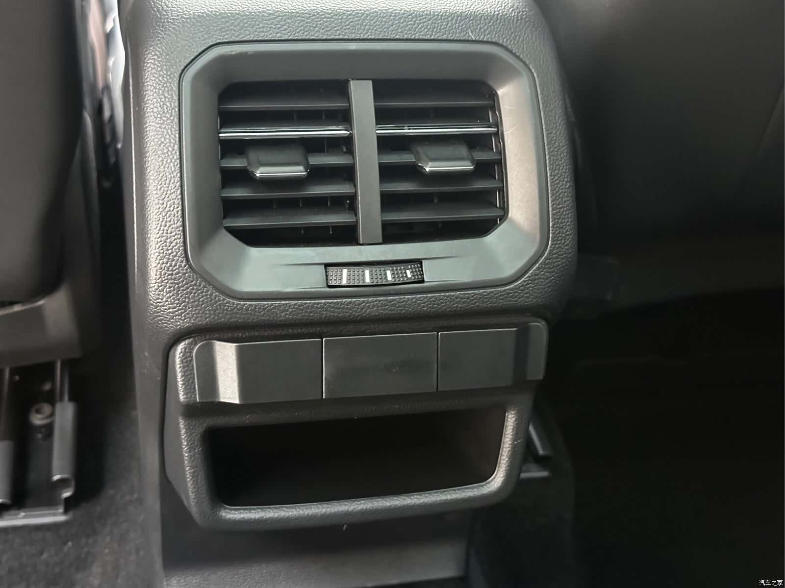 Volkswagen Tharu, 2022 12