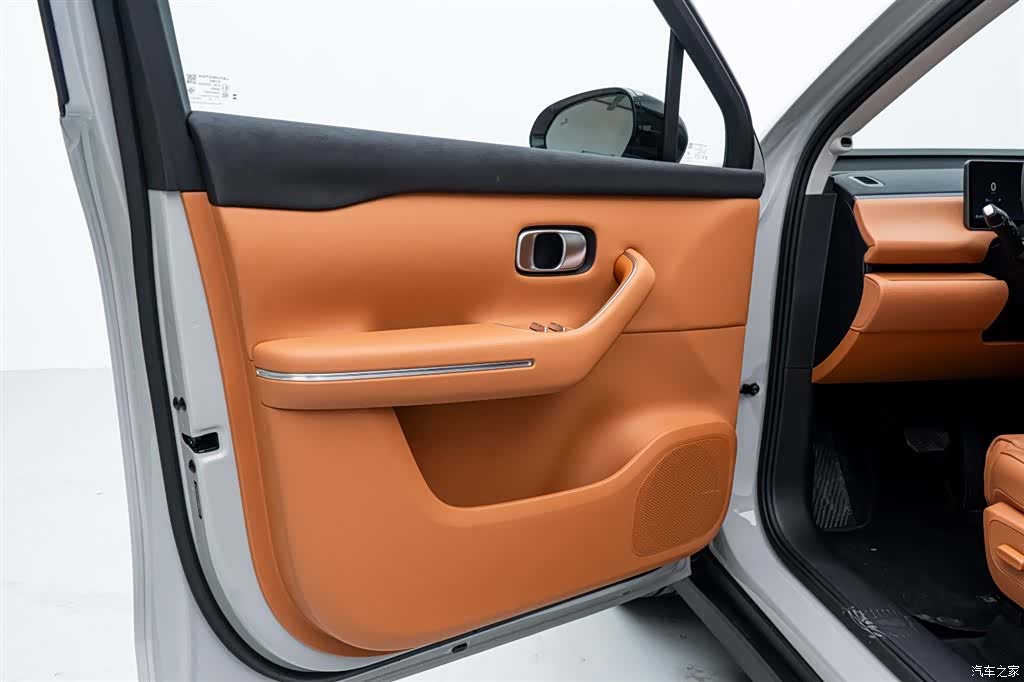 Leapmotor C10, 2025 14