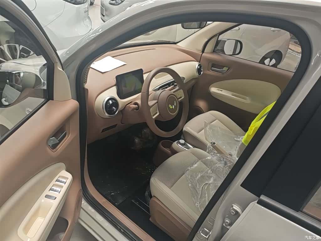 Wuling MINIEV, 2026 16