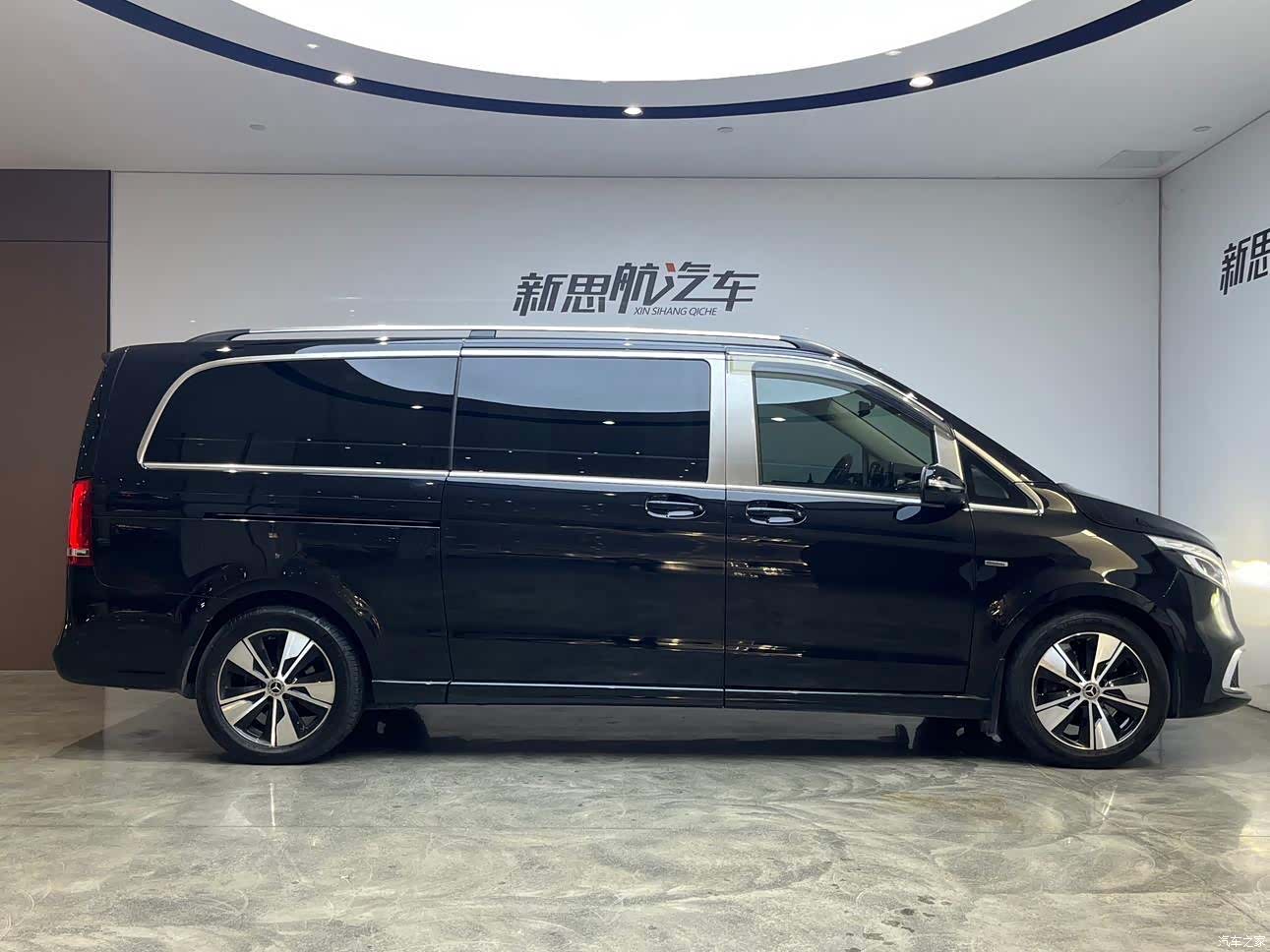 Mercedes-Benz V-Class, 2022 3