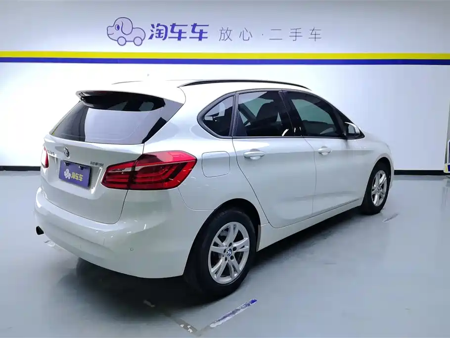 BMW 2 series station wagon