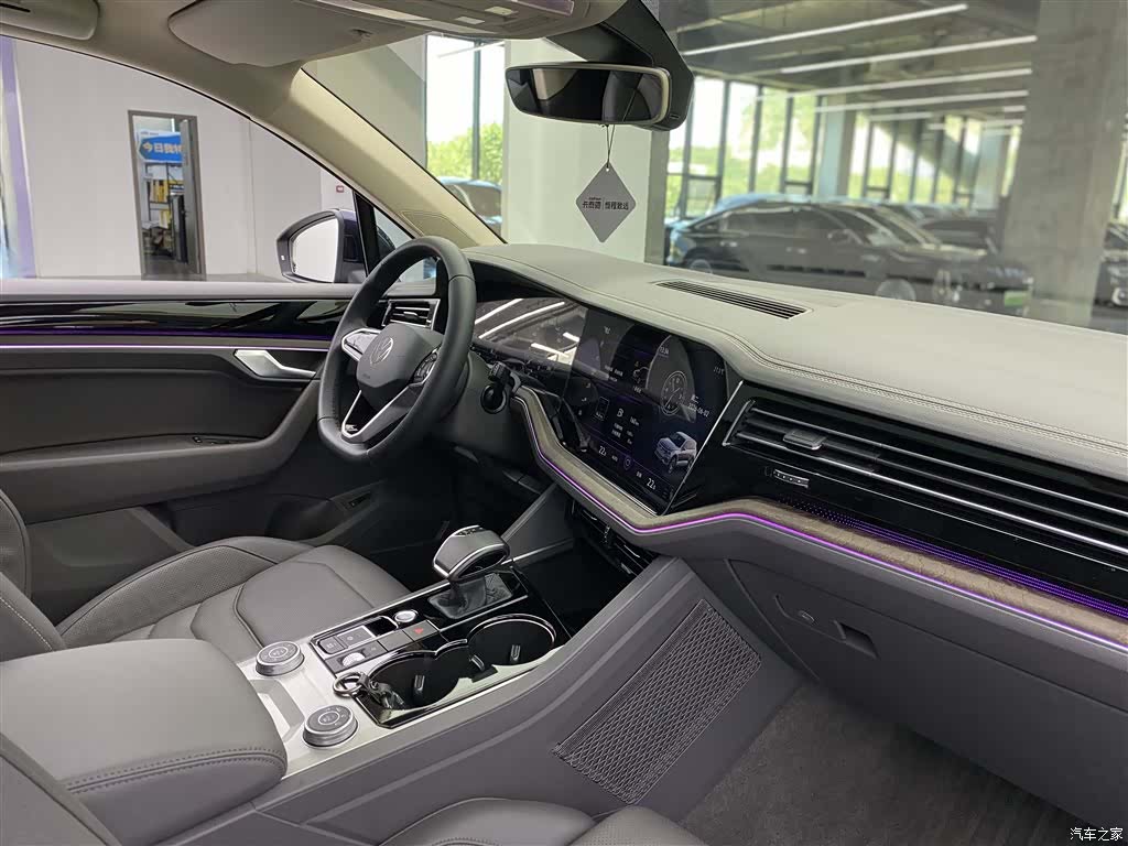 Volkswagen Touareg, 2022 9