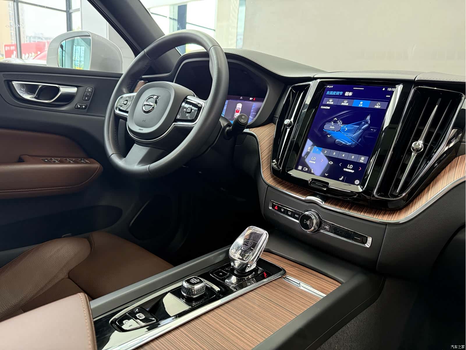 Volvo XC60, 2022 13
