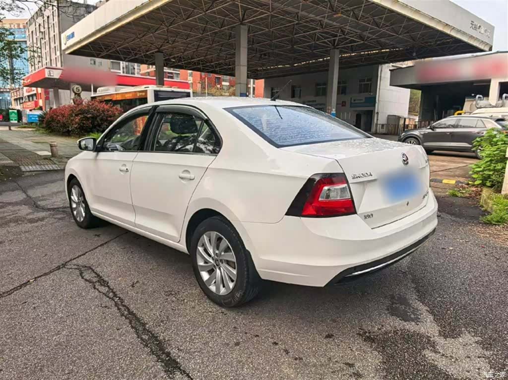 Skoda Rapid, 2018 все фото