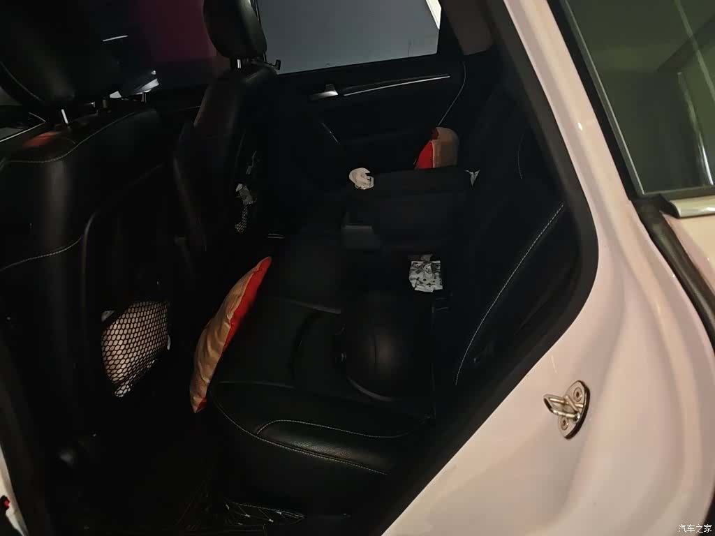 Zotye T600, 2015 13