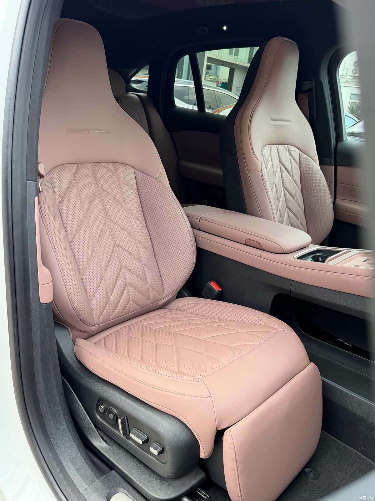NIO EC6, 2025 18