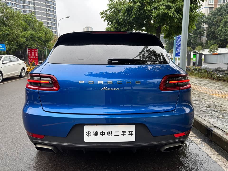 Porsche Macan