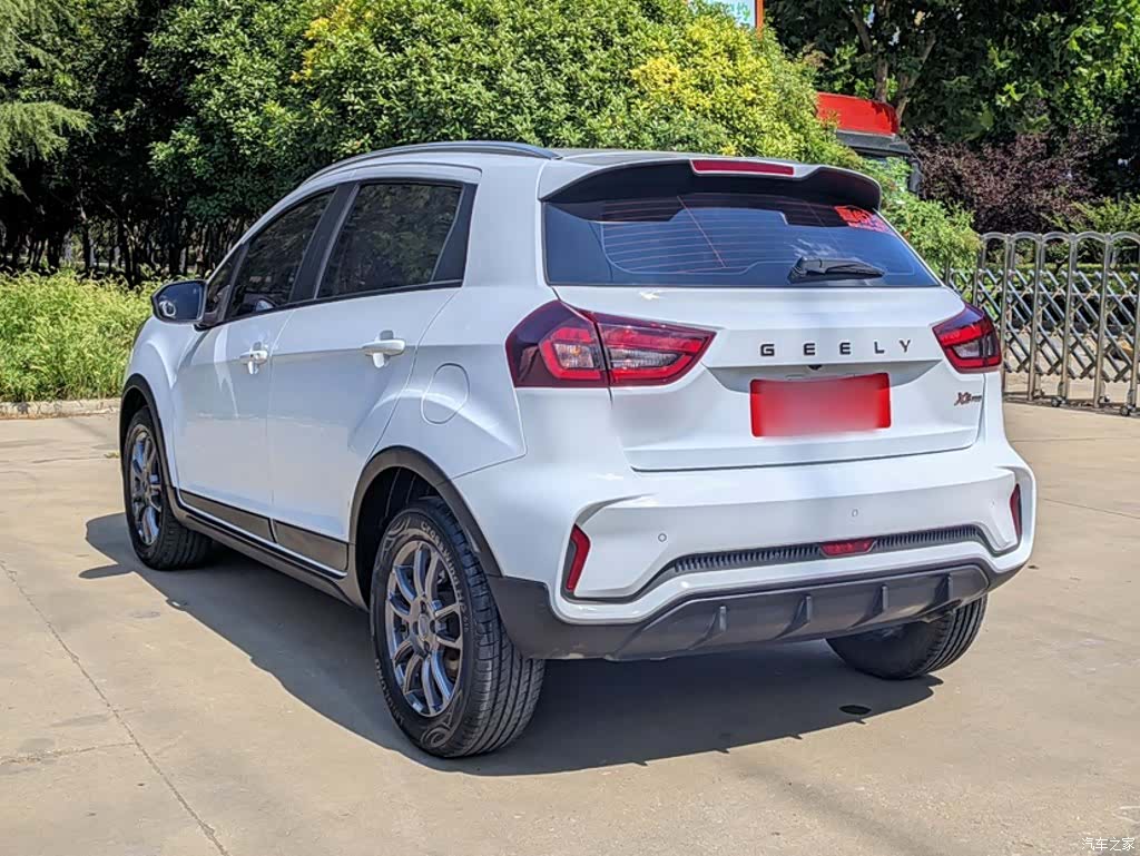 Geely X3, 2022 все фото