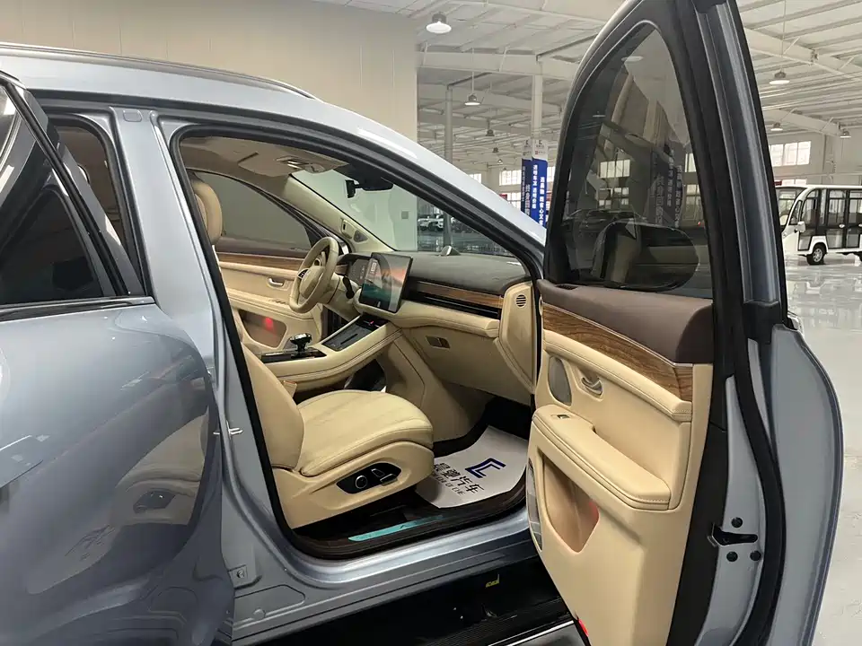 AITO Ask the world M7