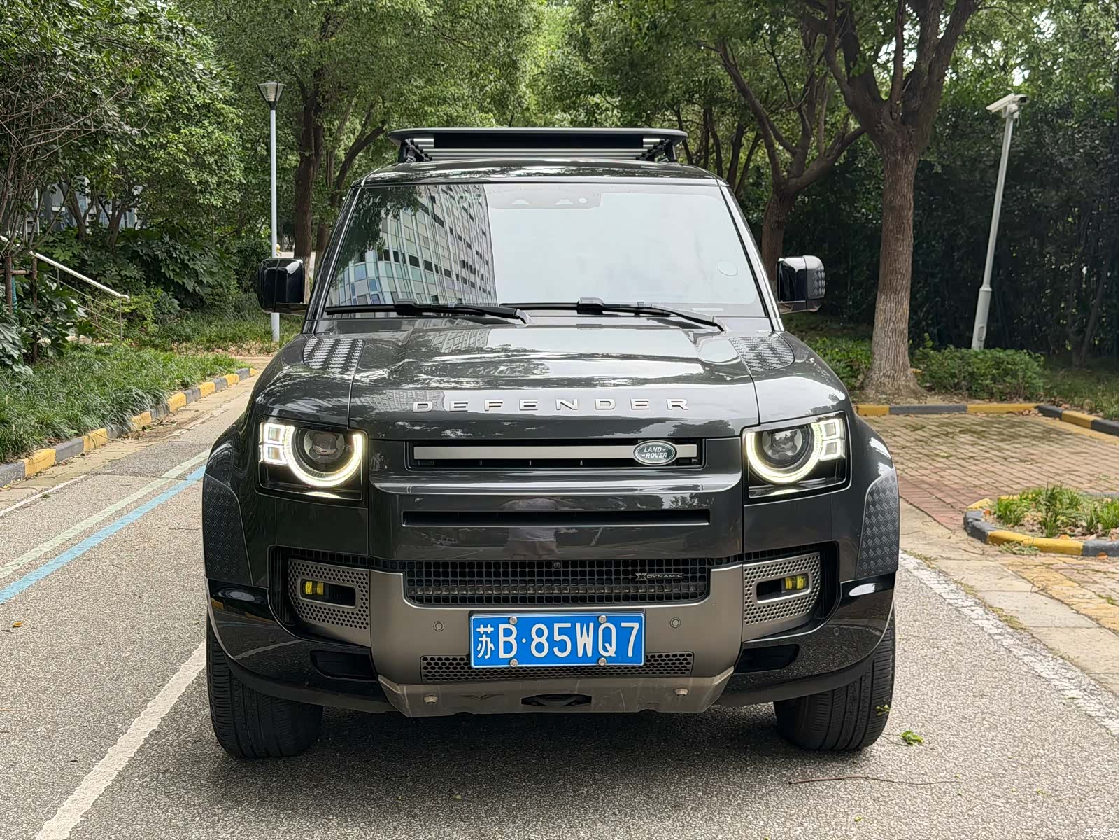 Land Rover Defender, 2023 2