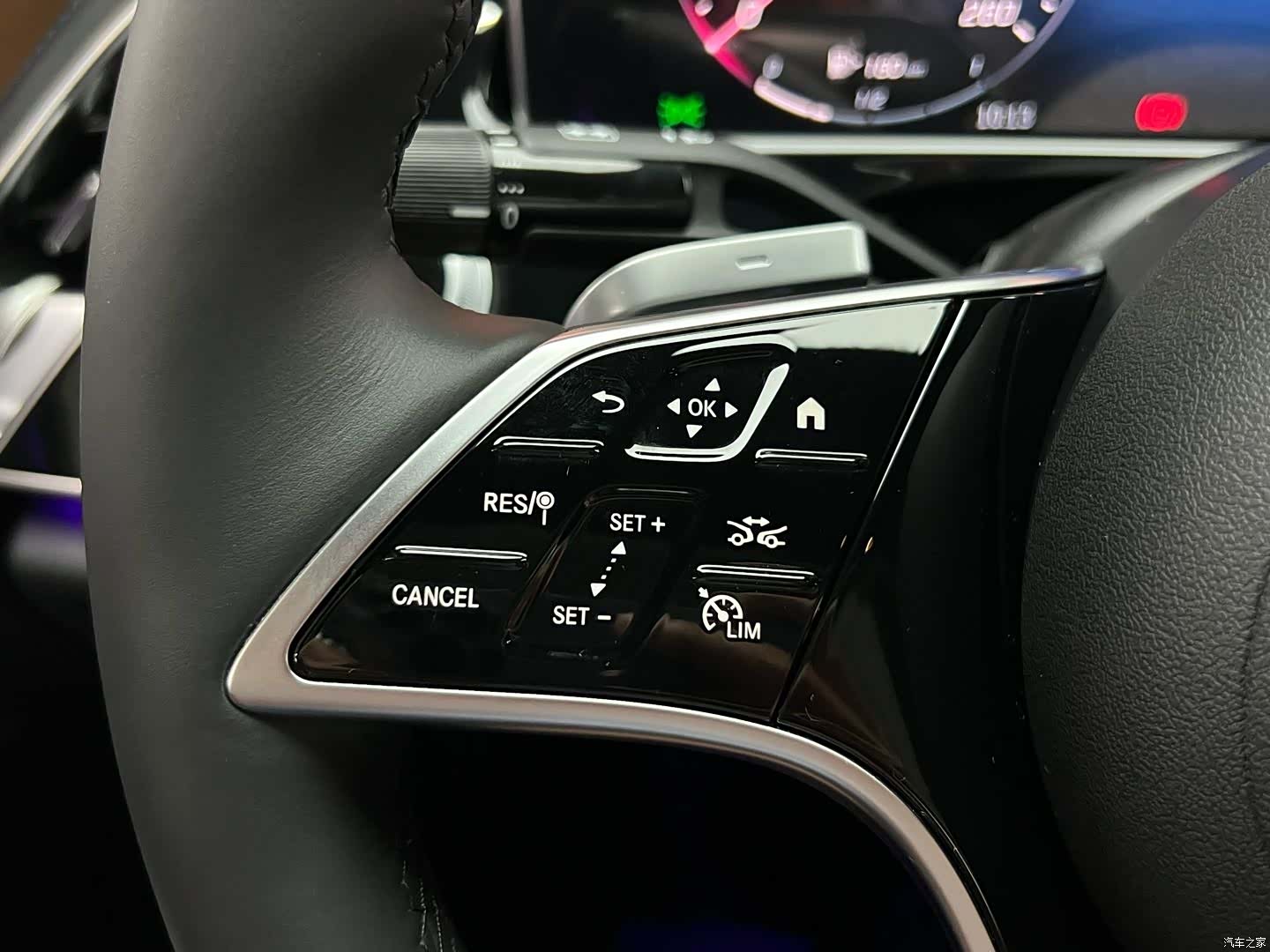 Mercedes-Benz E-Class, 2025 21