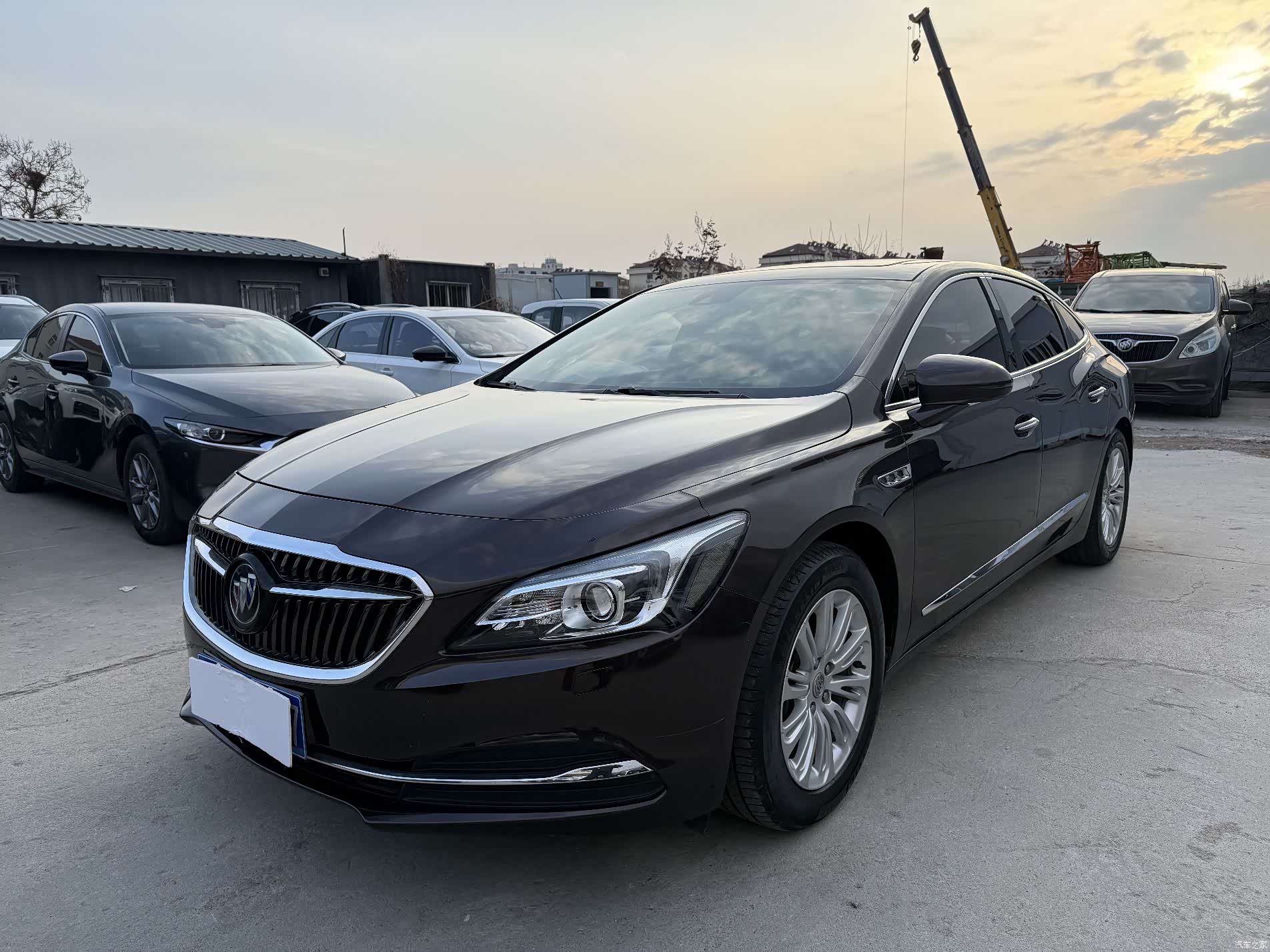 Buick LaCrosse, 2018 1