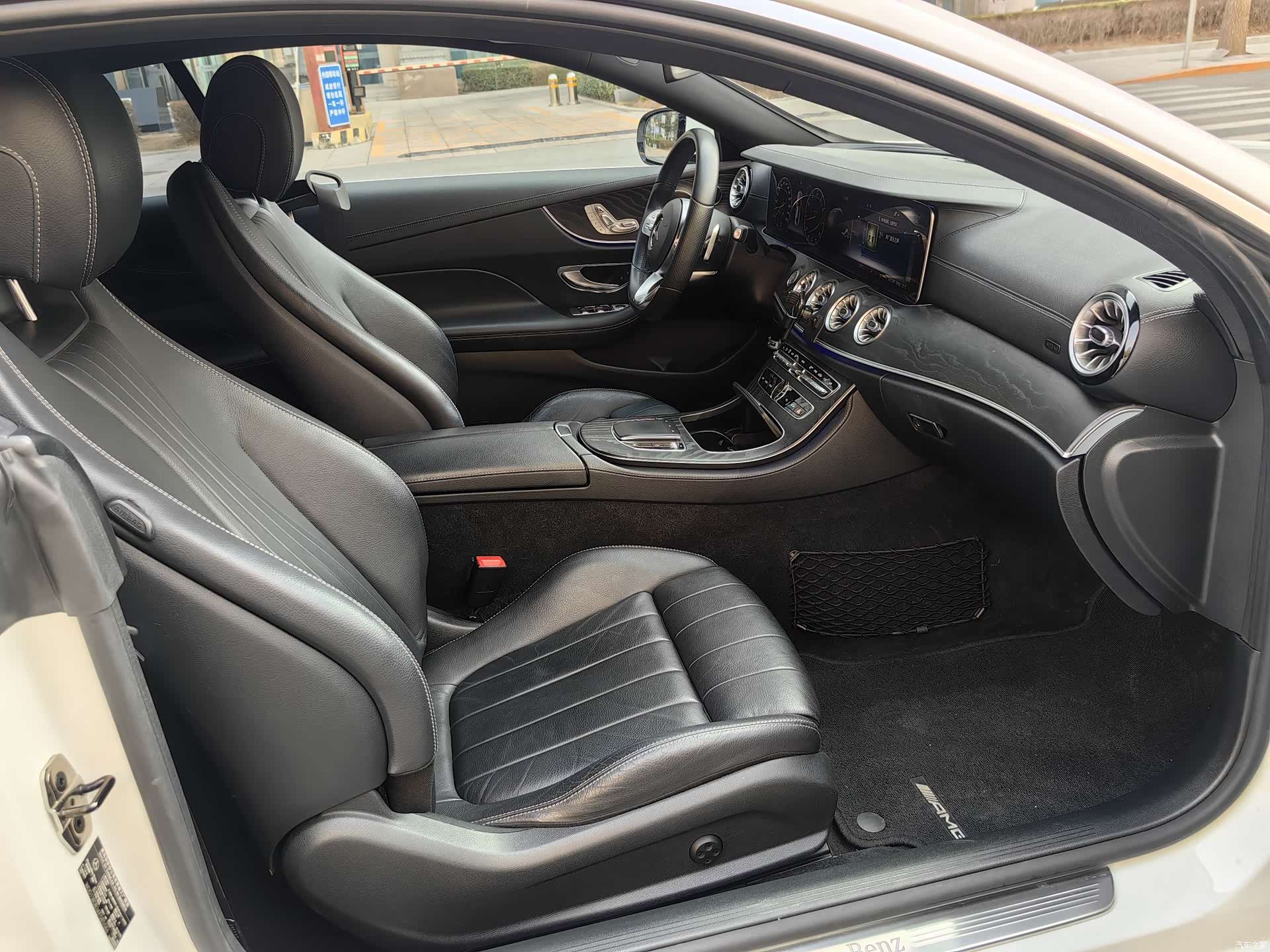 Mercedes-Benz E-Class, 2019 12