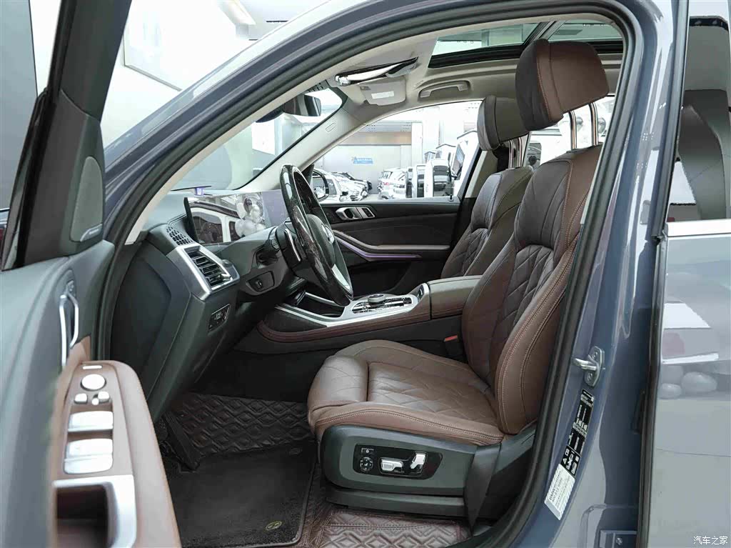 BMW X7, 2023 11