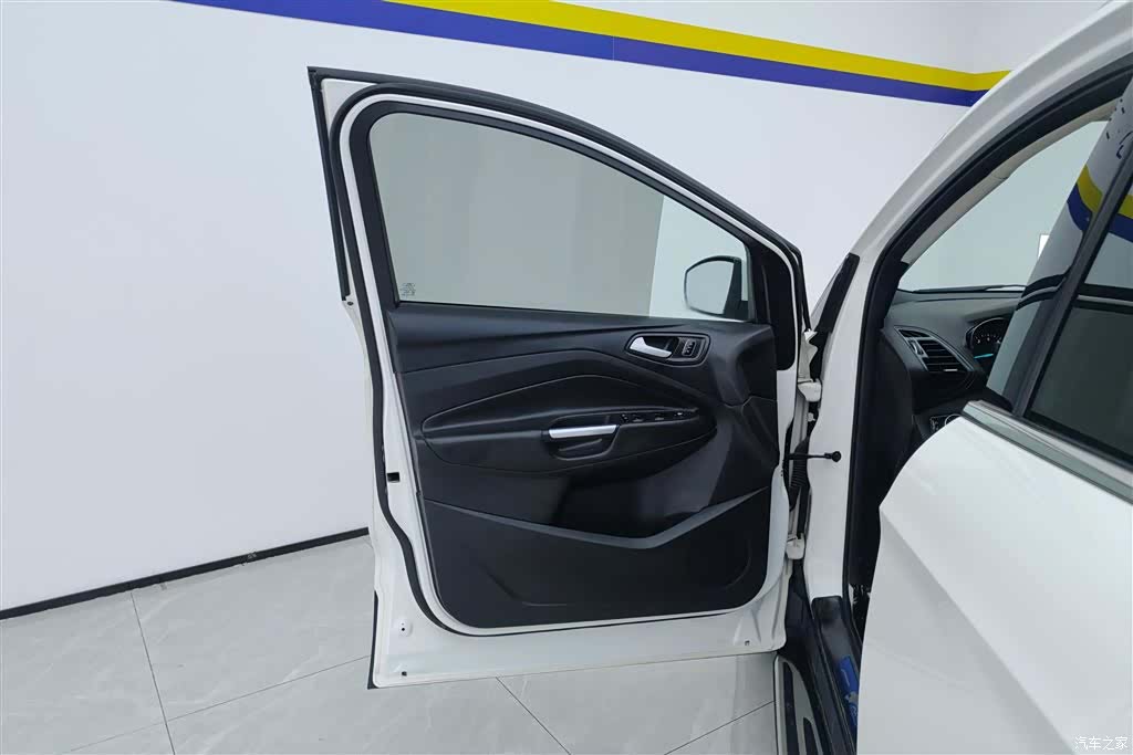 Ford Kuga, 2017 7